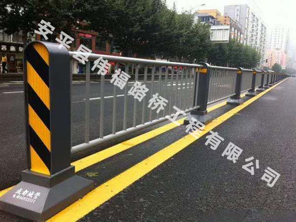 道（dào）路護（hù）欄